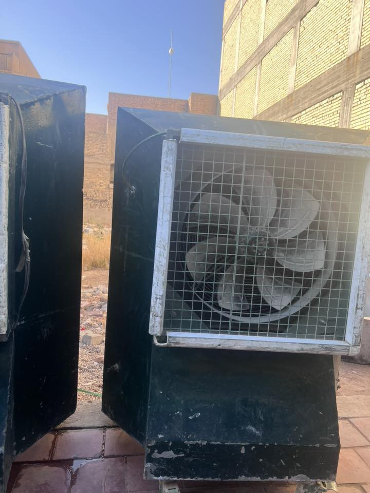 السلام عليكم مبردات للبيع عدد 10 مكاني نجف سعر المبردة 300 الف وبيه مجال للأستفسار ***********
