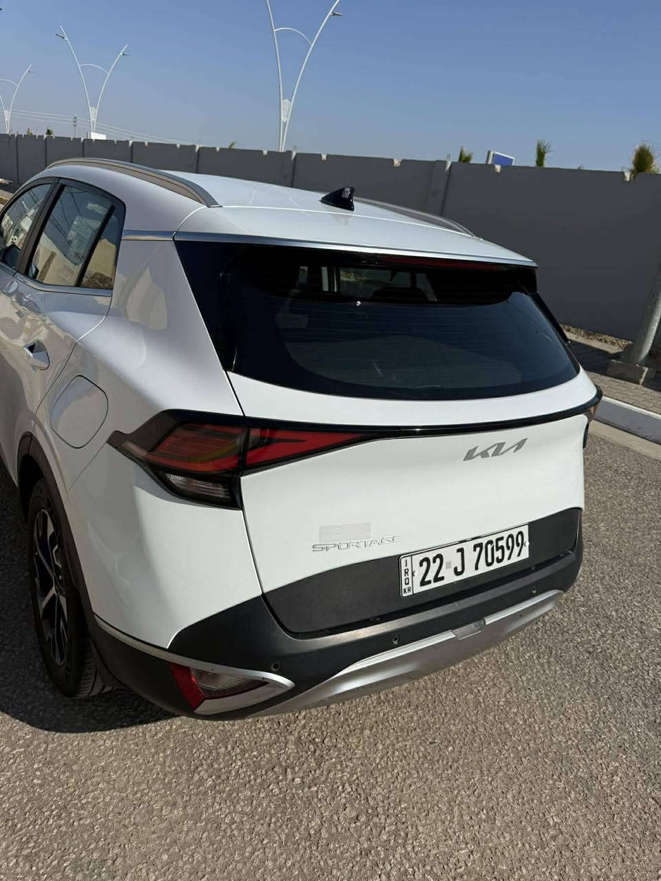 كيا اسبورتج موديل 2023خليجي
رقم اربيل بأسمي

الـــــــــــــسعر : الرد تلقائي🛑

مكينه 2000
ماشيه 54 الف كيلو متر

فول تحكم استيرن 
شفتات استيرن 
اربع انظمة قيادة
اوتو هولد 
بصمه تشتغيل وبصمه دخول 
رادارات جانبيه وحساس خلفي وكامره دورارة
تبريد قطعتين 
سايد بريك دكمه
اريل نافكيشن 
السياره جديدة

#ملاحضة
بيه شخطين اثر تخريب مو حادث فقط باب الصدر
وفطر طوله اصبع بالدعامية الامامية فقط

مكان السيارة: كربلاء
للاستفسار: *********** واتساب

لعرض سيارتك على الصفحة بنفس الطريقة راسلنا
