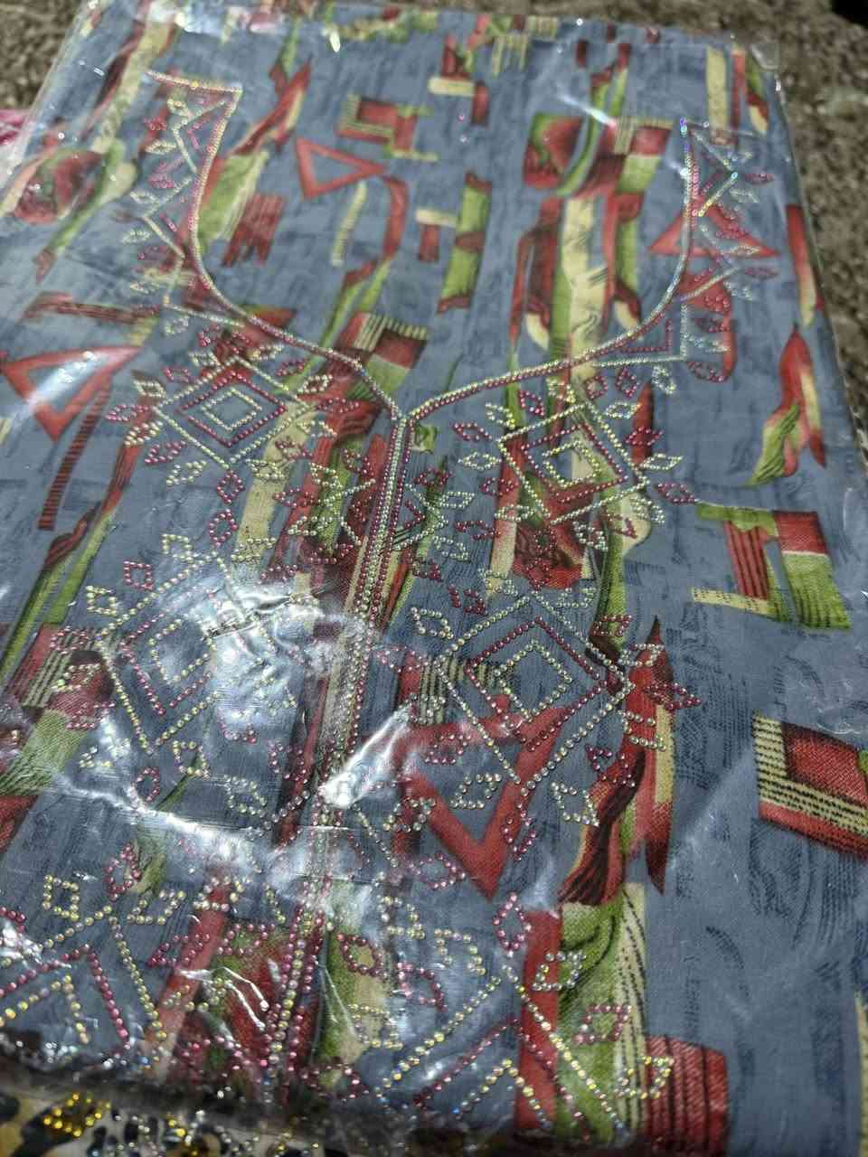 قطّع مخور اماراتي والأسعار تبلش من ١٠ الف إلى ٣٥ الف 
متوفر توصيل لجميع المحافظات العراقية ب٣الف
للطلب التواصل على رقم الواتساب *********** أو رسالة دايركت
