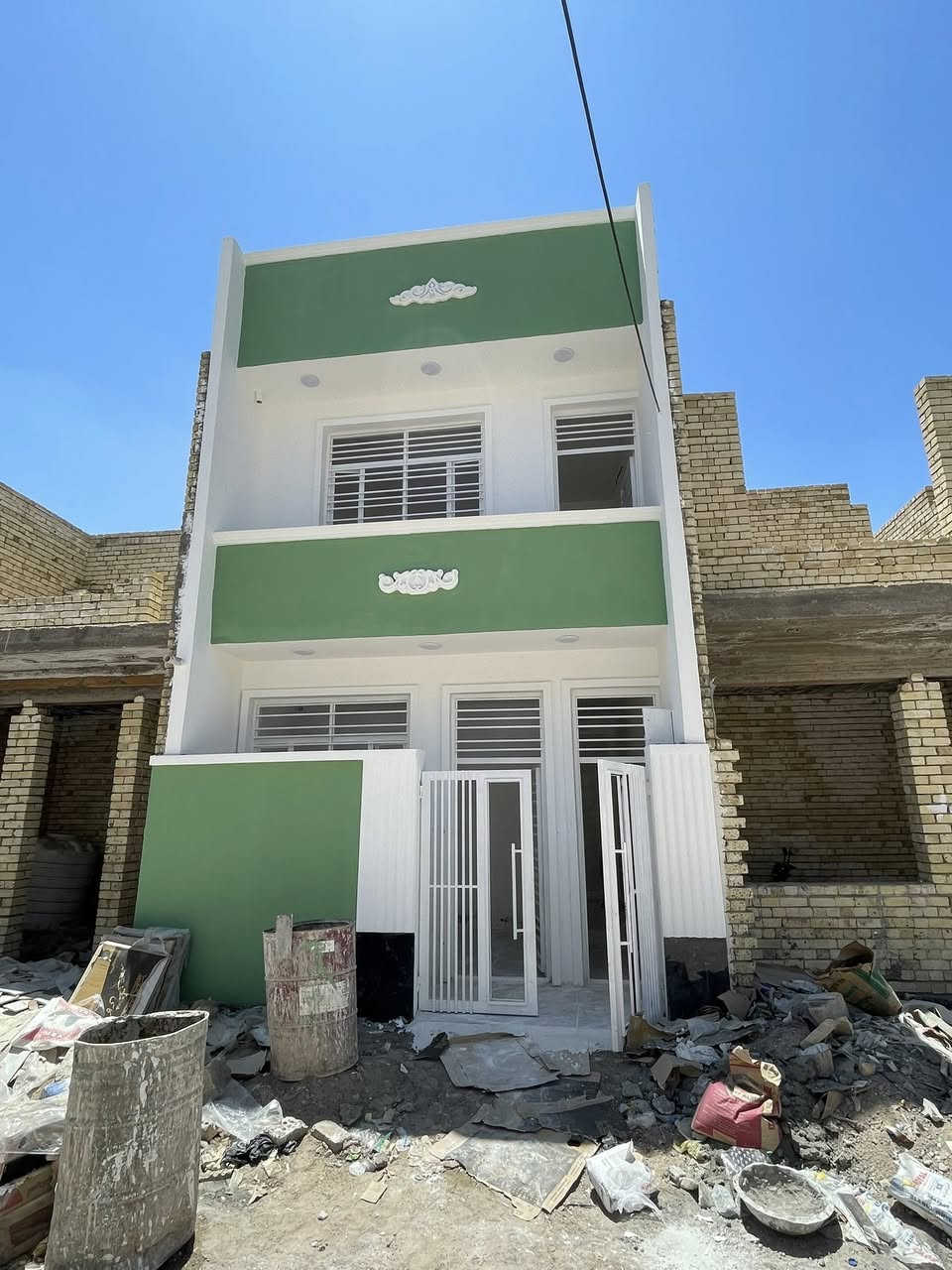 سلام عليكم مشتمل 🏚️زراعي 50 متر الايجار مجمع عين ذلفقار بشارع خط نفط  🏦يحتوي على غرفتين نوم 🛌 وصالة ومدخل على مطبخ  
الاستفسار عنوان مكتب علي السلطاني شارع 
العام  التصال***********حسن سلطاني
