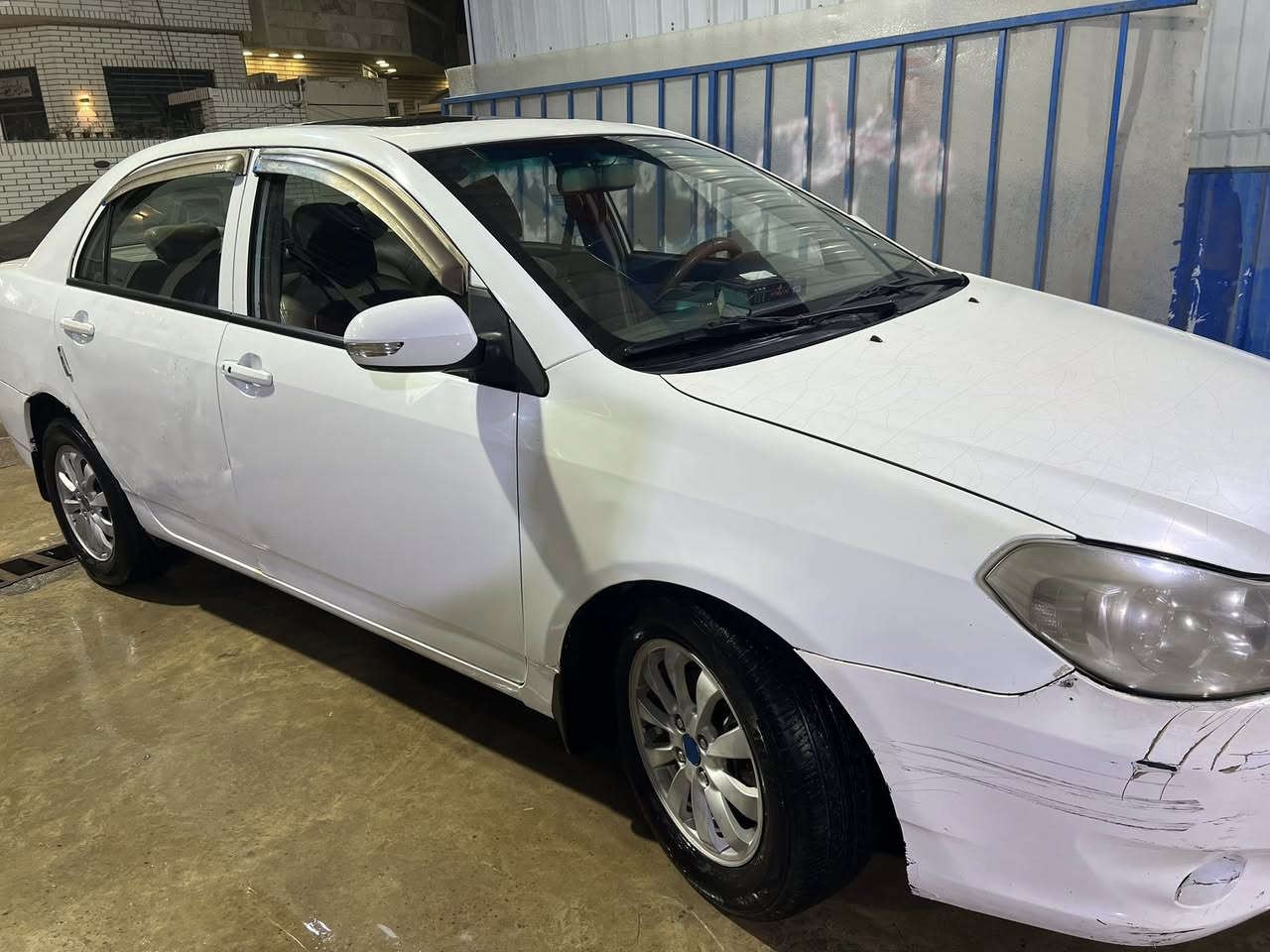 الـسـلـام ξـليڪـم 🍃🌸 
BYD/G3
2013
كير محرك بلادي ممتعوب سياره نضيفه 
تحويل ثاني يوم  
بيهة بارد باب الايمن الخلفي 
مكاني دوره البوعيثه 
السعر53 وبيهة مجال للشرايييي 
***********

