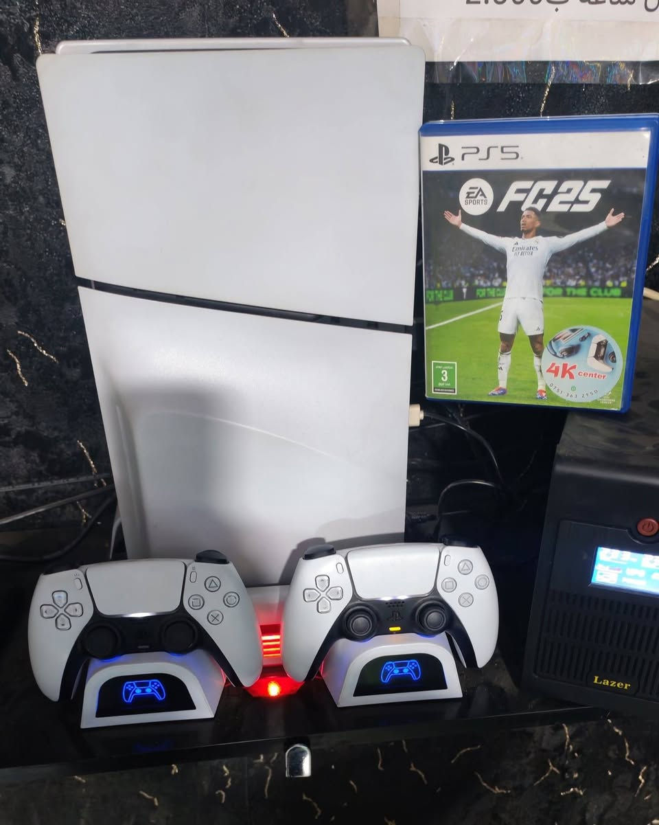 السلام عليكم
بلي 5 اسلم طافي الحديث
استعمال شهرين فقط يعني الجديد
وحده تخزين 1 تيره
كرتونه مع المحقات كامل
جوستك عداد 2
قاعدات شحن+مروحه
يوبي اس اون لاين 1كيفي
قرص فيفيه 25 
السعر ٨٧٥ الف
رقم الهاتف ***********
مكاني بغداد حي الجهاد
