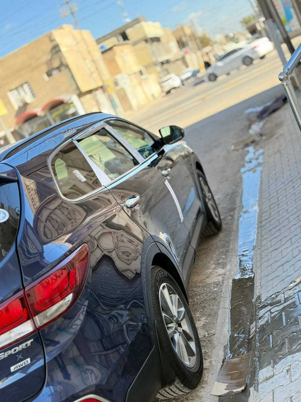 السلام عليكم 
سنتافي كراند 2017 وراد أمريكي حادثها فقط بنيد بدون دواخل  ماشية ١١٠ الف كيلو مواصفات نص فول  كشنات تدفئة وتبريد وهيتر بالستيرن شاشة كامره خلفيه كشنات كهرباء دبل سبايدر 3.نظام قياده 7 راكب 3قطع تبريد مكينه 6سلندر مكينه وكير حدادية بشرط برغي مامفتوح بيهن تخم تاير جديد لد امامي شمعه أماميه بلوجكتر زنون  تحكم ستيرن فورويل درايف تبريد ثلج نضام ايكو اقتصاد بانزين مانع الانزلاق حساسات خلفيه اماميه رادارات داخل صاج ملكي وبيها مواصفات اكثر سياره جديده بمعنى الكلمة سياره مال بيت أي نقص مابيها عنوان السيارة نجف   سعر ١٧٠ وبيها مجال حك جيتك  رقم اربيل للاستفسار
‏‭*********** النجف, العراق
