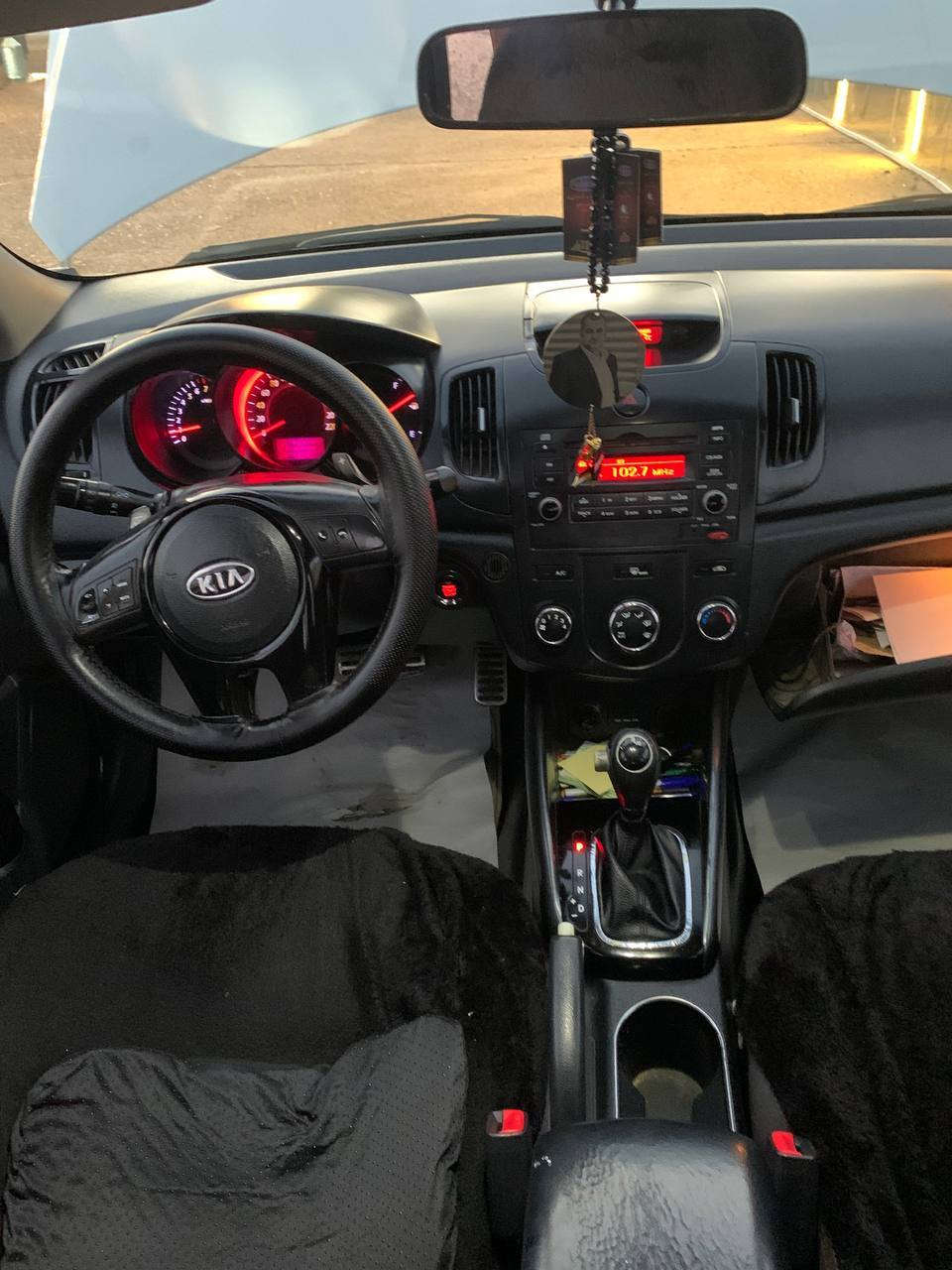 سەرەتا بەناوی خوای گەورە کیا سیڕاتۆ 2013 فول فول سڵایت بەسمە تەحەکوماتی سەر سووکان گێڕ تۆماتیک عادی گێری پشت سووکان ڕەسمی سۆنەریم داناوە  سەیارەیەکی تا بڵێی خاوێن و بێ کێشەیە ڕەقەم و سەنەوی تازەیە تا 2030 182 هەزار ڕۆشتوە بۆ زانیاری زیاتر پەیوەندی بکە لە خزمەت دام ژ.م *********** *********** كويسينجاك, أربيل
