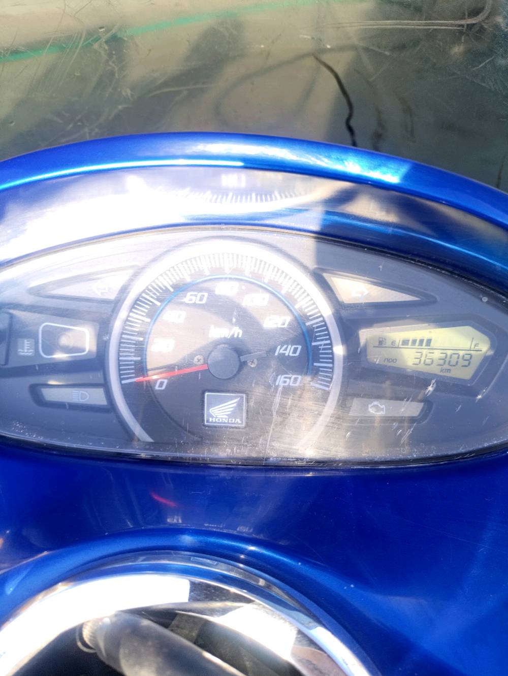 السلام عليكم للبيع دراجه pcxجيل الاول دراجة مال رمبه مديل 16
ماشية 36, الف حقيقي  ماخذها رمبه الدراجه على  ايدي حجم مكينه 150ياباني الاصلي دراجه جديده مال 
جناي دراجه كامله أستان كهربائي حساس ازدحام  مكينه لوك ممفتوح اصلا شلعه معدل خير من اللّٰه دراجه تكول جديده بمعنئ الكلمه واحلا من الصور  دراجة مكينه مكفوله اي نقص مابيه فقط صندوق
ميغلق السعر مليون 1800ومجال قليل حق جية المكان ديالى بعقوبة تحرير
***********..مراسلة واتساب فقط  تقطع سعر شراي تتصل رجاءا بدون إحراج لو مراسلة ..واتساب .لاستفسار فقط ..