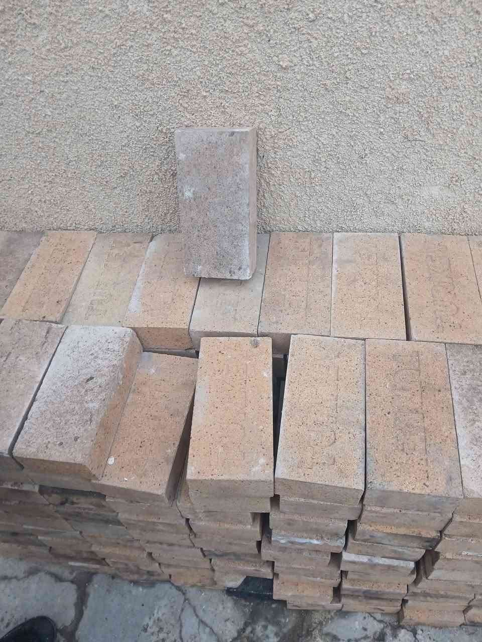 غراض فرن للبيع طابوك تركي درجه اوله مستعمل شهر العدد ٢٤٠ قطعه سله صمون جديده ما مستعمله  طاوليات العدد ٥٠ عربانه صواني مع خماره تفصال باب  كوره عجانه الاذراع نحاس القدره من كيلو لى ٧٥ كيلو سوريه تشتغل تجاهين يمنه ويسره مع ماطور كهربائي مع ماطور دنبر بانزين الاستفسار والاتصال على الارقام التاليه
***********
***********
