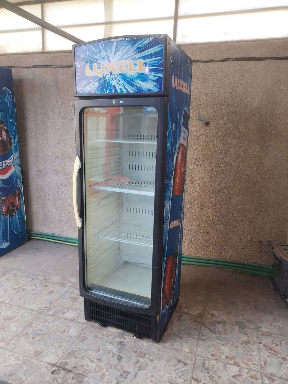 عارضات عمودي شغالات عدد 4 السعر كلهن 700 نهايتهن العنوان بغداد حي اور الشراي يتصل على هذا الرقم ***********
