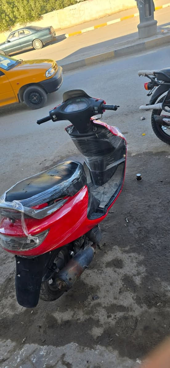 فراشه مكينه حلوه سعره 300 وبيه مجال ***********
