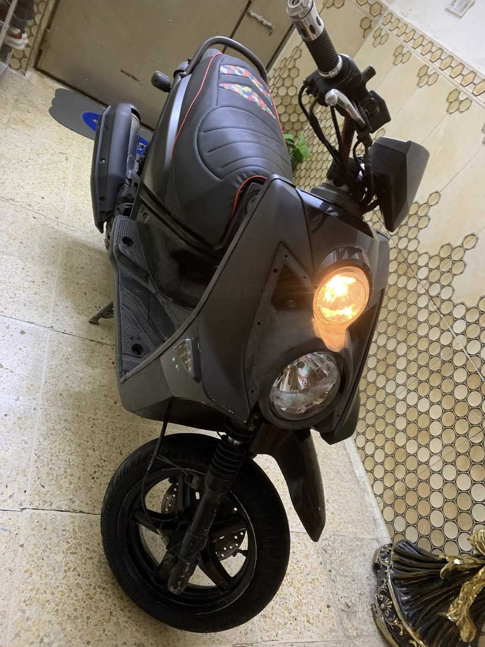 السلام عليكم للبيع سكنس جبلي دراجه طك چيس نضافه المكينه عبالك تجاريه مكينه بالچيس الدراجه كله طك فلين كله بلاديه يرادله بس تاير امامي ماشيه 77 الدراجه ملاحضه ملاحضه البارحه نزلته من الرمبه وتوازيت عله فلوس واتريد أخذك لابو الرمبه والعقد موجود السعر 1250 قفللل خسران بيه 100 للستفسار ***********
