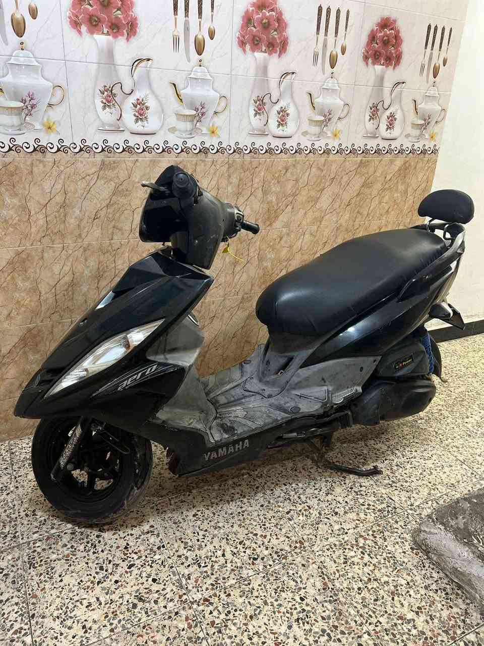 سلام عليكم دراجه جيتي ار لبيع السعر مليون 150وبيه مجال عنواني مدينه الصدر ***********
