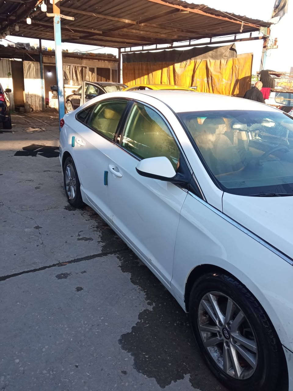 السلام عليكم سوناتا 2017 أمريكي السنويه أبسمي بيه جاملغ وبنيد السعر 118 مكان السياره نجف والشراي بي خير ويدلل رقم التلفون ***********
