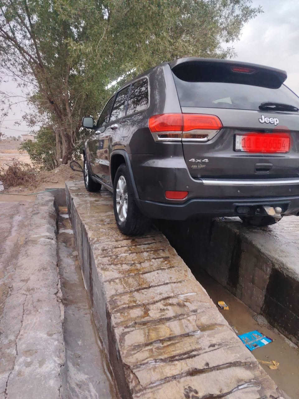 سلام عليكم البيع جيب شيروكي لمدد ٢٠١٥ رقم انكليزي بسمي بغداد فول عدا الفتحه ضربتها جملقات وبنيد بل عراق جايه كلين بلا حدث مداور ثاني يوم سعر ١٧٠ وبيها مجال عنوان نجف كوفة رقم الهاتف *********** ***********
