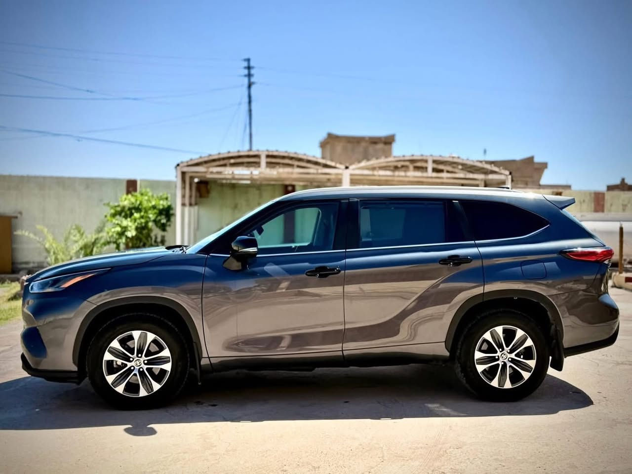 السلام عليكم 
هايلندر  2023 XLE (فور ويل) 
محرك 4 تيربو ، ماشية 44 
رقم نينوى باسمي شرط التحويل 
الضرر موضح بالصور 
الباب الامامي صبغ والخلفي تبديل 
بدون دواخل بدون شواصي وبدون ايرباك 
فقط ايرباك البرده اليمين وراجع سستم 
#يرهم_مراوس_بكامري_23_24_ضرر_خلفي 
#مكان_السيارة || صلاح الدين-الشرقاط 
#للاستفسار || ***********
