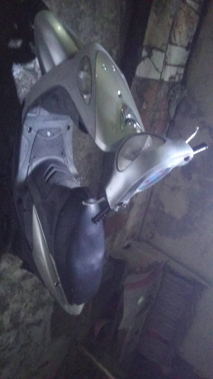 للبيع دراجة ماكس منغولي 
نقصهة فقط سبايرد واير قفل جنطة واشاير طافية اما الباقي كلة نضيف نكرة سلف تجفيت جديد سعرهة 300مكاني مدينة الصدر قطاع75 
*********** متواجد فيس واتساب او اتصال
