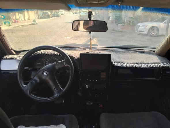 ئوپل ڤيكترا ١٩٩١
مه كينه ١٨ 
ئوتوماتيك
شاشه ئايپاد
گه رمى مه زبوت
لات زينون
فلچه ى مه زبوت
پاكانه ى دايره مرورى له گه له 
ده عمى قورسى نييه 
سه ياره ى مالى فه قيره 
سعرى ١٦ معامهله
ژم ***********
سه ياره كه له سليمانييه السليمانية
