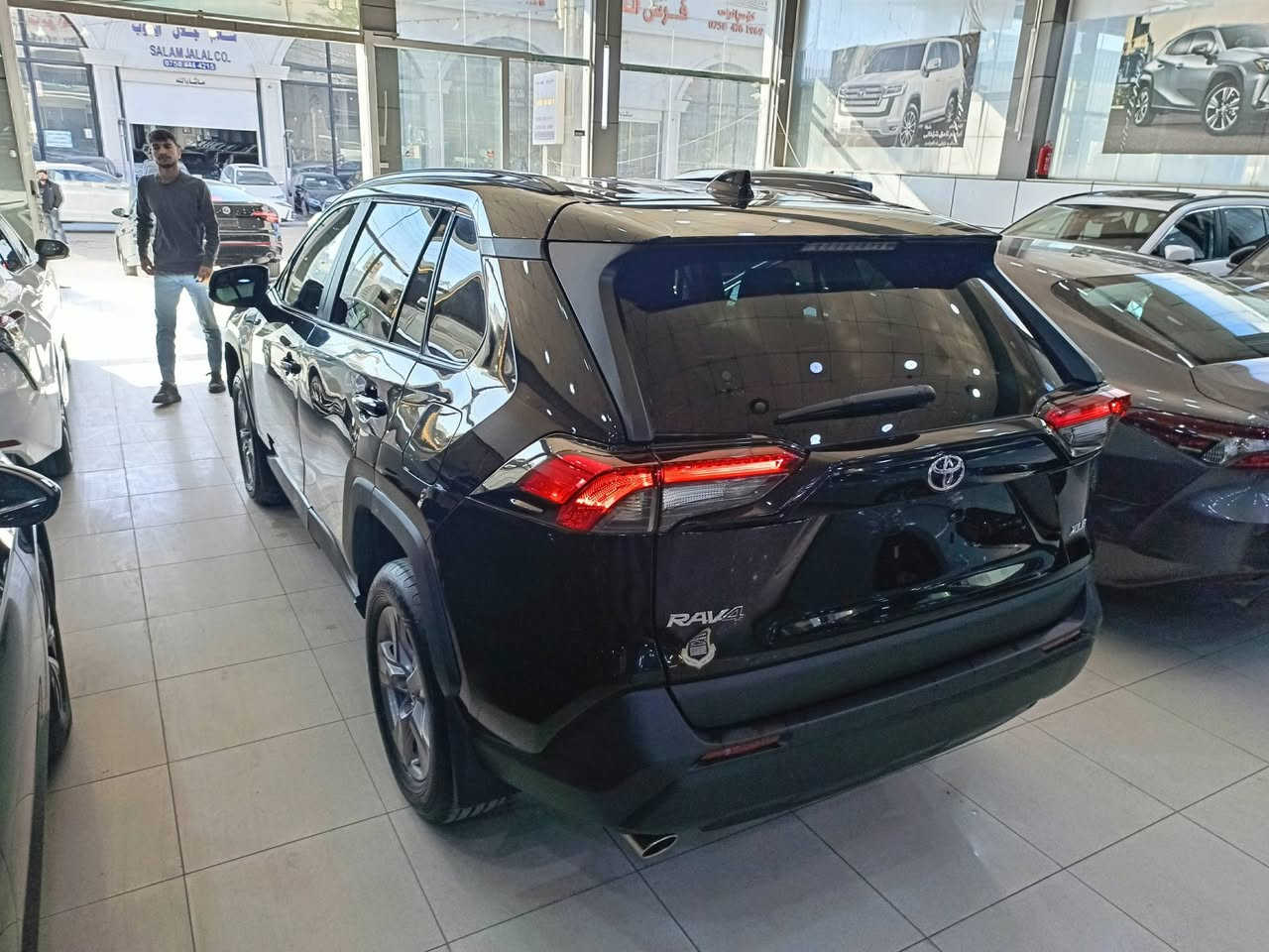 TOYOTA RAV4, XLE 2024
الون اسود
 السيارة بابين صبغ بدون دواخل بدون ارباك
السيارة ماشيه : 3500 mil
حجم المحرك 4 سلندر (2.5L)
مواصفات XLE :
شاشة 
بصمة ابواب
نظام سماعات JBL
تبريد قطعتين
رادار أمامي
تحديد مسار
رادار جانبي (نقاط عمياء)
رادار خلفي
اوتو ستارت (Auto start)
اوتو ستوب(Auto Stop)
هاند بريك بصمة
اوتو هولد(Auto Hold)
تحكم وضعيات القيادة ECO,NORMAL,SPORT
مانع انزلاق+ABS
حساسات خلفية+كاميرا
تحكمات استيرن
اشاير بالمري 
لايتات زينون و عدسه 
تبريد قطعتين 
وبقية مواصفات XLE المعروف

مكان اربيل 

تفاصيل اكثر اتصل رقم 

اسياسيل+واتساب _***********
