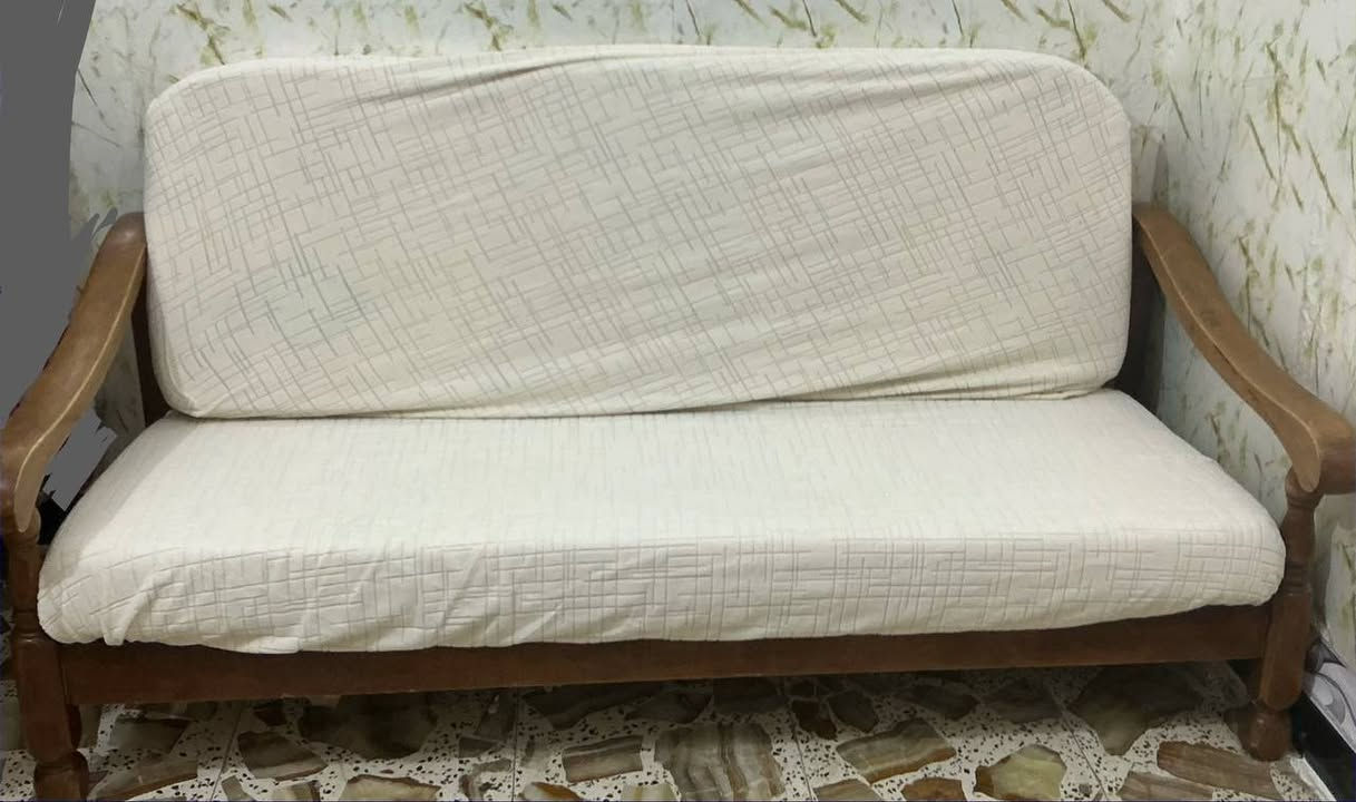 تخم للبيع
السلام عليكم تخم ماليزي سبع مقاعد لل بيع نظيف مابي اي ضرر الاسفنج ضغط عالي   للاستفسار الاتصال على الرقم ***********
