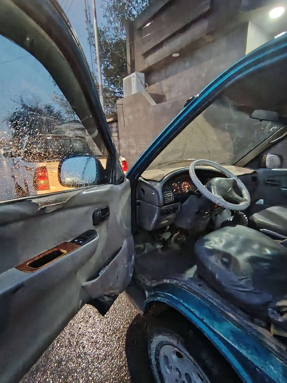 بريجو 95 رقم نگليزي باسمي سنويه 27 الشهر السادس   تنتهي مصفره هيئه وغرامات  مكينه بيه تبخير  الگير الثالث يفلت  مكاني السياره البصره الزبير  السعر 45   
اي استفسار هذا رقمي ***********
