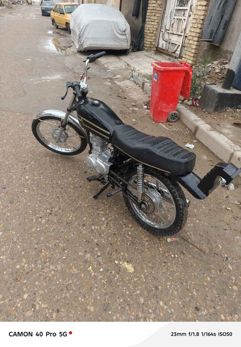 دراجه نامه محرك انتنس دراجه نضيفه شوفت عينك دراجه بدون أوراق تعمير مفتوحة مره وحده سعر (600) وبيه مجال لشراي هاذه رقم *********** Singapore
