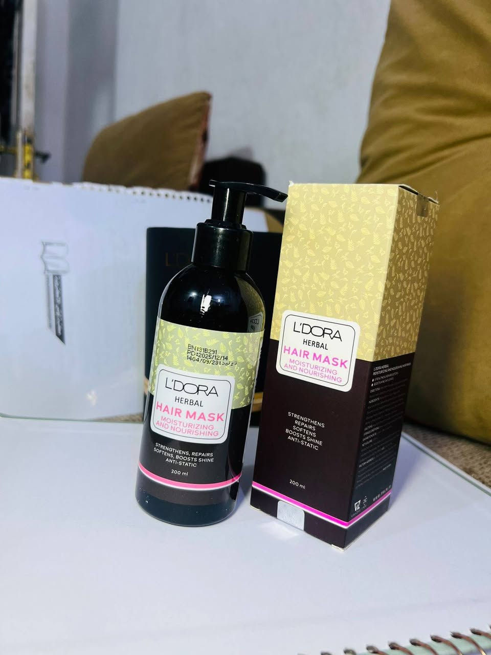 مساء العافيه 
وفرنا لكم اجود انواع العطور والعنايه بالبشره 
موجود في الكوت بعروض خاصه 😍
يوجد فقط توصيل 
***********
