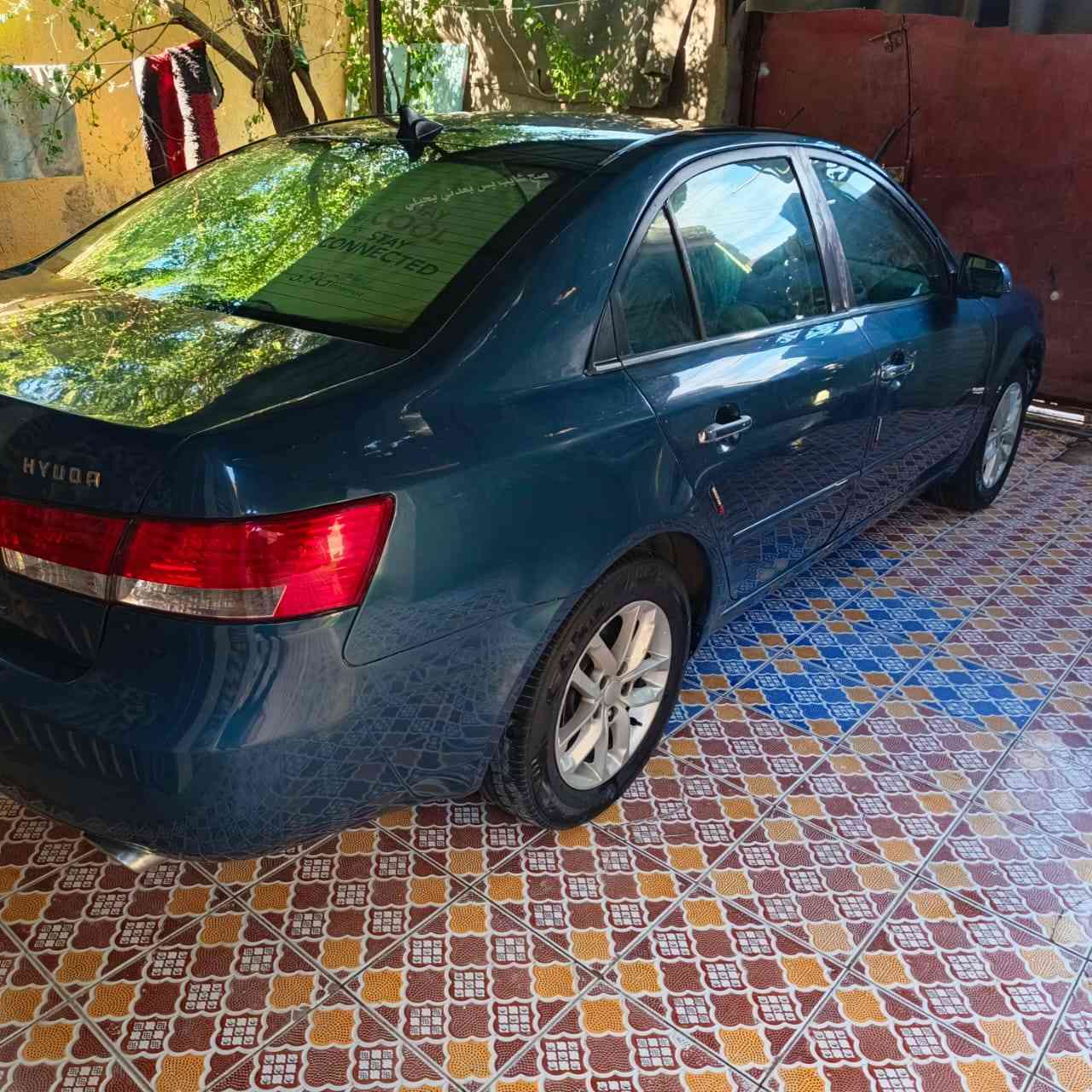 سلام عليكم سوناتا للبيع موديل 2007 سته سلندر شرط كير مكينه حداديه تبريد تدفه كهربائية تخم تاير كلها جاهز ما تخسر الف صبغ عام اثر جراد.  دواخل ضع الشركه شاشه كمره دواره السياره كلش جديده وحلوه مال جناي  رقم بغداد مكان ذي قار وسعر 90 وشراي يدلل الستفسار اكثر اتصل ***********
