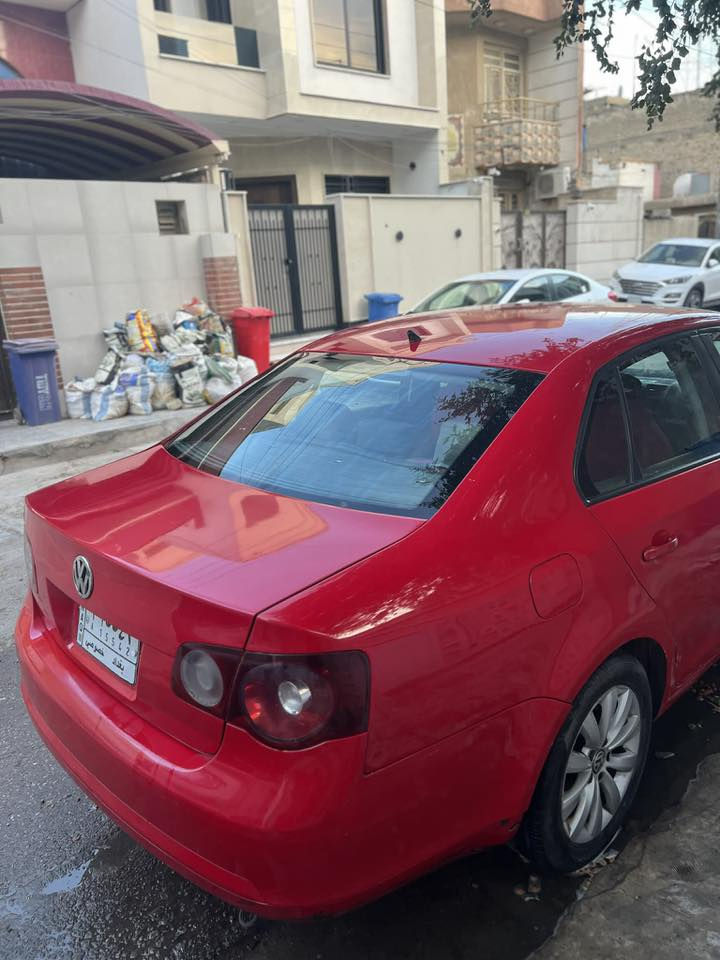 فولكسواكن جيتا ٢٠٠٨  كير اوتاماتيك محرك 2500 4 سلندر كير ومحرك خير من الله  معمرة جديد دسكات ميزانيه بلنص تخم تاير جديد تبريد تدفئة شغاله رقم بغداد تحويل ثاني يوم السعر ٧٢


**إذا كنت صاحب هذا الإعلان وتريد حذفه لأي سبب، رجاءا أرسل رسالة إلى الدعم الفني**
