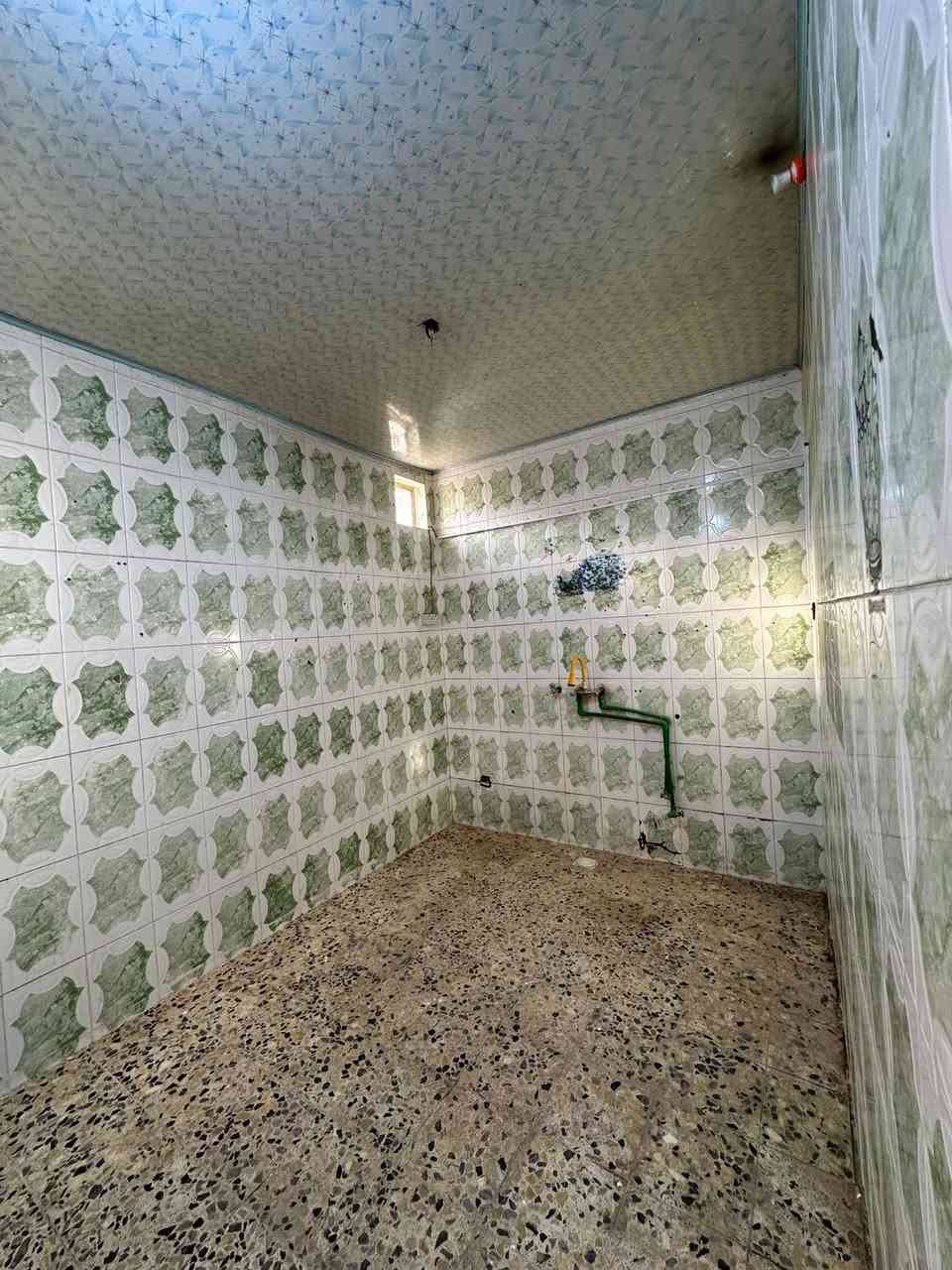 50 متر حي السلام خلف شارع المطبات 
*********** واتساب متوفر
