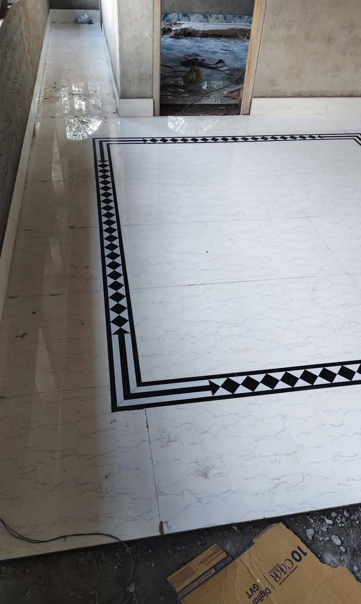 سلام عليكم
خلفه سيراميك شغل مضبوط 

وبشرط ستلام مهندس عندك شغل 

اتصل على الرقم 
***********بيه واتساب
