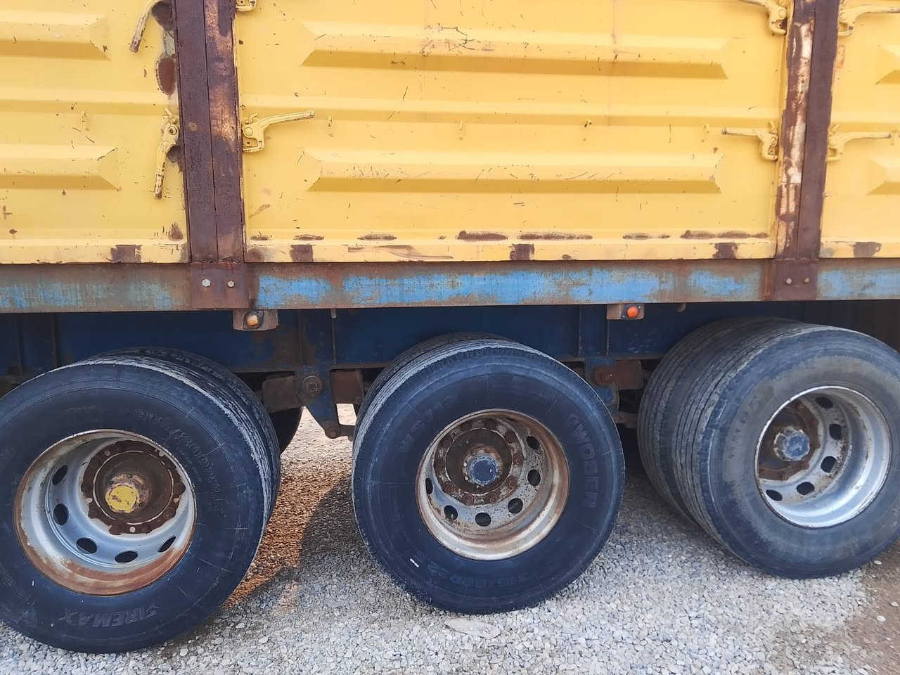 للبيع/ المكان واسط النعمانية قرب الجسر معرض الحاج علاء صچم لل استفسار /***********/***********
