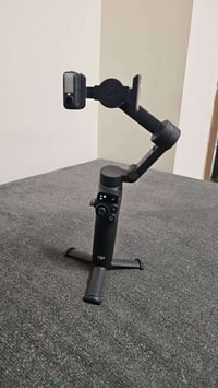 Dji osmo 7p للبيع مثبت هواتف للتصوير الاحترافي نظافة ١٠٠ بالمية مستخدم...