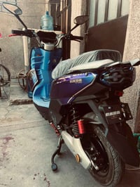 دراجة شحن • ٥ بطاريات • المجمع الأيمن مكسور