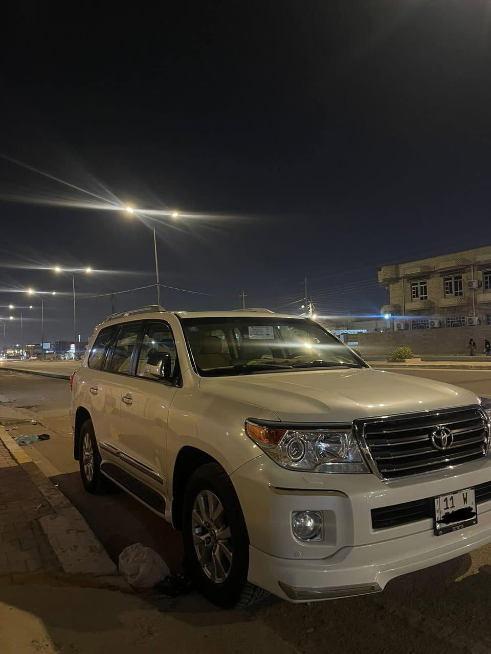 لاندكروز 2015 فول مواصفات ساز رقم بغداد الجديد تحويل ثاني يوم 
ماشيه 130حقيقي السياره كفاله عامه حتئ الدعاميات سبير الشركه مانازل السياره جديده بمعنئ الكلمه محرك 6سلندر مكاني الرمادي 
سعر 39000$وبيها مجال 

‭0783 281 7280‬
