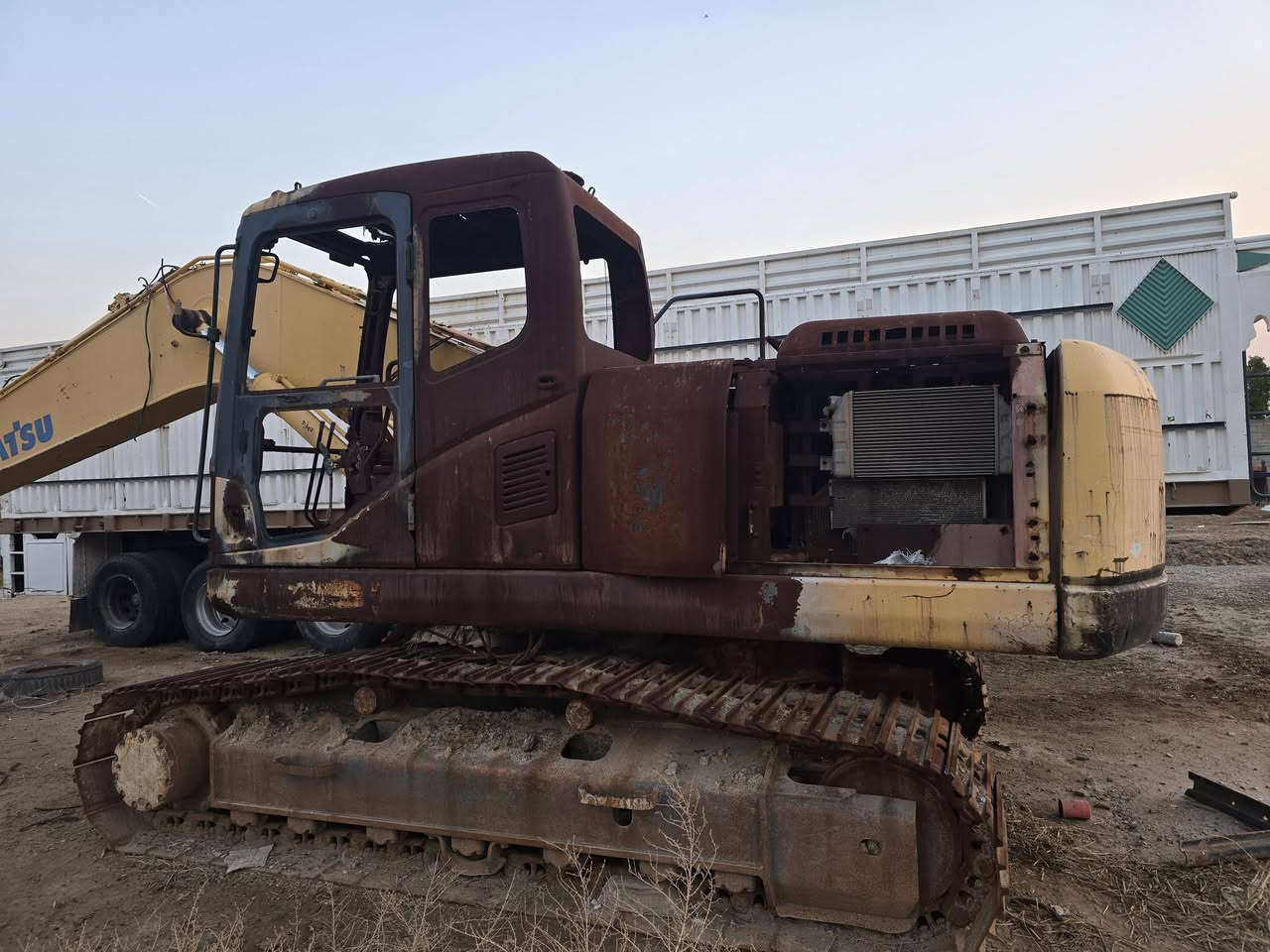 السلام عليكم حفاره كوماتسو البيع موديل 2007 رقم بغداد عنوان بغداد هاتف ***********/ ***********
