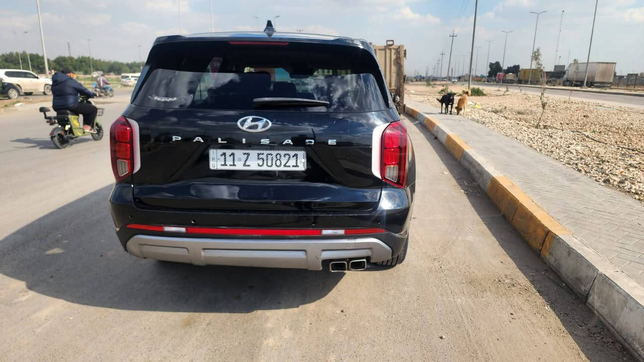 السلام عليكم 
فخر الصناعة الكوريه 
هيونداي بليسايد موديل 2023 وارد أمريكي الضرر خفيف البجم كبس البجم مكفول بدون اي ضربه 
السياره اني مستوردة ومصلحه
والباب نفسيته تصلح وصور التصليح في المنشور وتصليح درجه أولى 
مواصفات 
1 محرك 6 سلندر 3800
2 عدد الركاب 7 راكب
3 تبريد 3 قطع
4 رادار أمامي + رادار خلفي
حساسات اماميه خلفيه 
5 اشاير بل مري + رادار تنبيه بل مري
6 قياده ذاتيه +تحديد مسار + مثبت سرعه
7 ماشيه 48600 
بعد بيه هواي مواصفات 
السياره رقم بغداد تحويل ثاني يوم 
عنوان السياره بغداد الجديدة الأمين 
السعر 310 ورقه وبيه مجال 
***********
***********
متوفر واتساب واتصال
