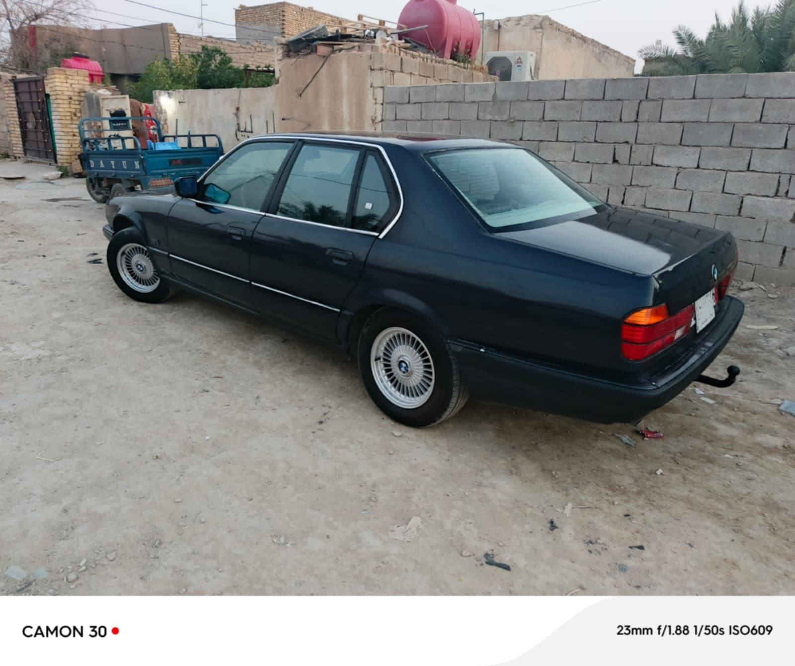 السلام عليكم ورحمة الله وبركاته 
اخوان بيئم 735 مفتوح 
كير عادي 
للبيع او مراوس حسب قناعه 
رقم بغداد 
سيارة حلوة كلش وكاعدة وعد يمناك 
تبريد شغال 
سعر 55 وبيه مجال للشراي 
للستفسار، *********** واتساب  
مكان واسط
