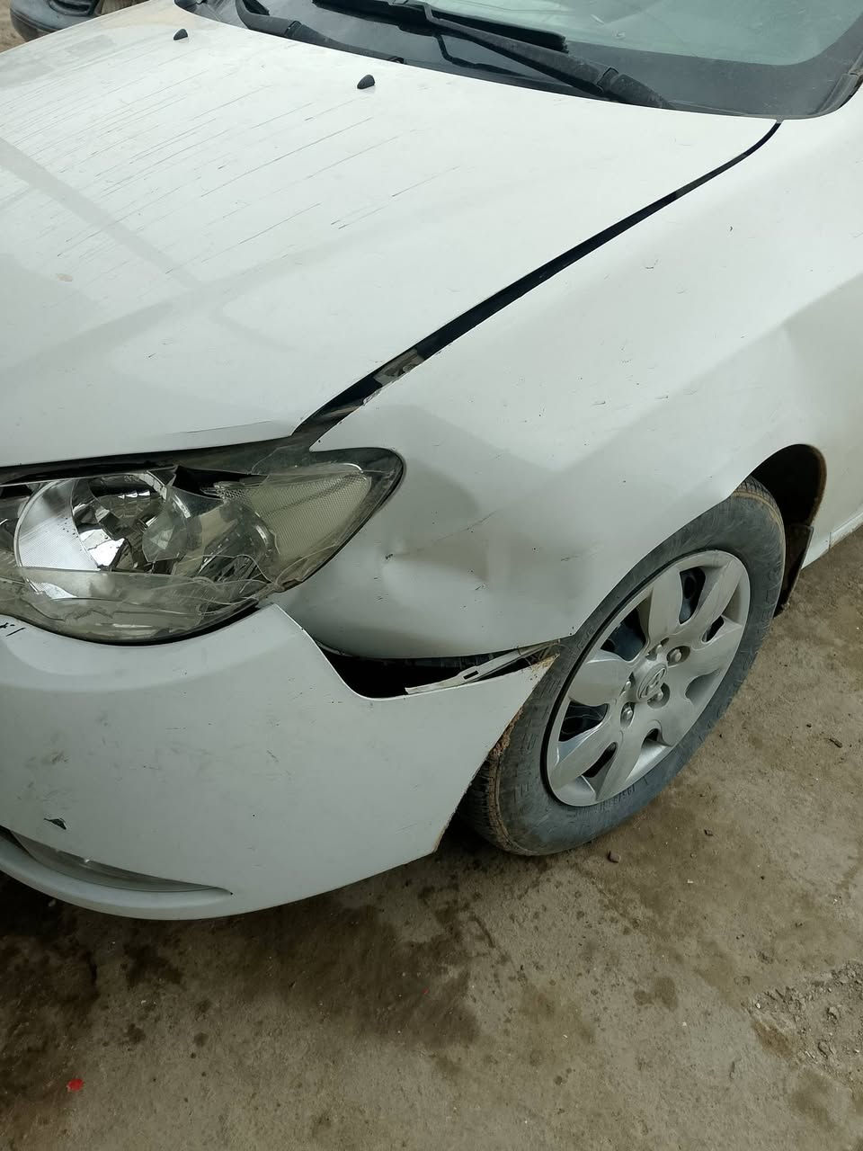 سمكره لجميع السيارات شرط الوكاله بأنسب الاسعار بدارت ابو طه مدخل العلم قرب سيطره 14 /***********ابو طه
