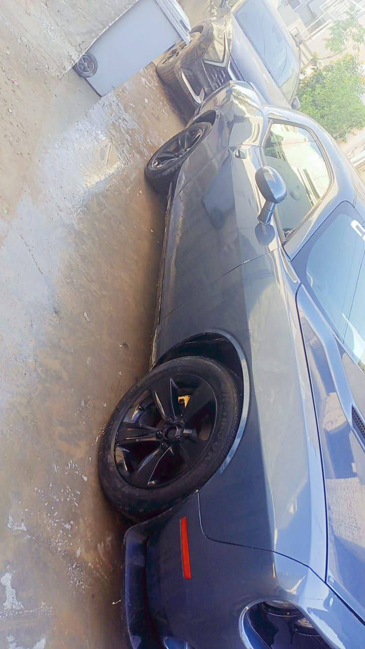 سلام عليكم جالنجر للبيع
موديل 2011محدثه 2018
6سلندر مكينه 3.6
رقم مميز 
تحويل ثاني يوم 
مضروبه جاملغ خلفي الضربه
 امريكي فقط  
مصبوغه عام 
مكينه كير نضيف 
حداديه كل نضيفه
 صدر امامي 
وصدر خلفي كله جديد
تخم تايرات جدد 
من ناحيه الادامه كل شهرين
دواخل نضيفه 
مكان بغداد الدوره ابو الطياره 
رقم الهاتف ***********
