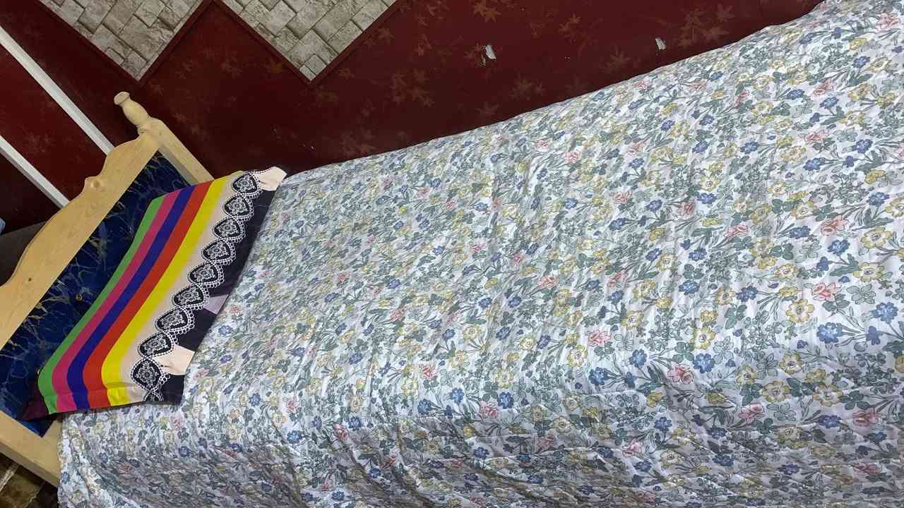 السلام عليكم غراض للبيع بسعر مناسب كاونتر مترتين ملحق وسنك بديل الرخام وجرابي خشب عدد ٢ حتى لو نتبادل بالغراض عادي


**إذا كنت صاحب هذا الإعلان وتريد حذفه لأي سبب، رجاءا أرسل رسالة إلى الدعم الفني**