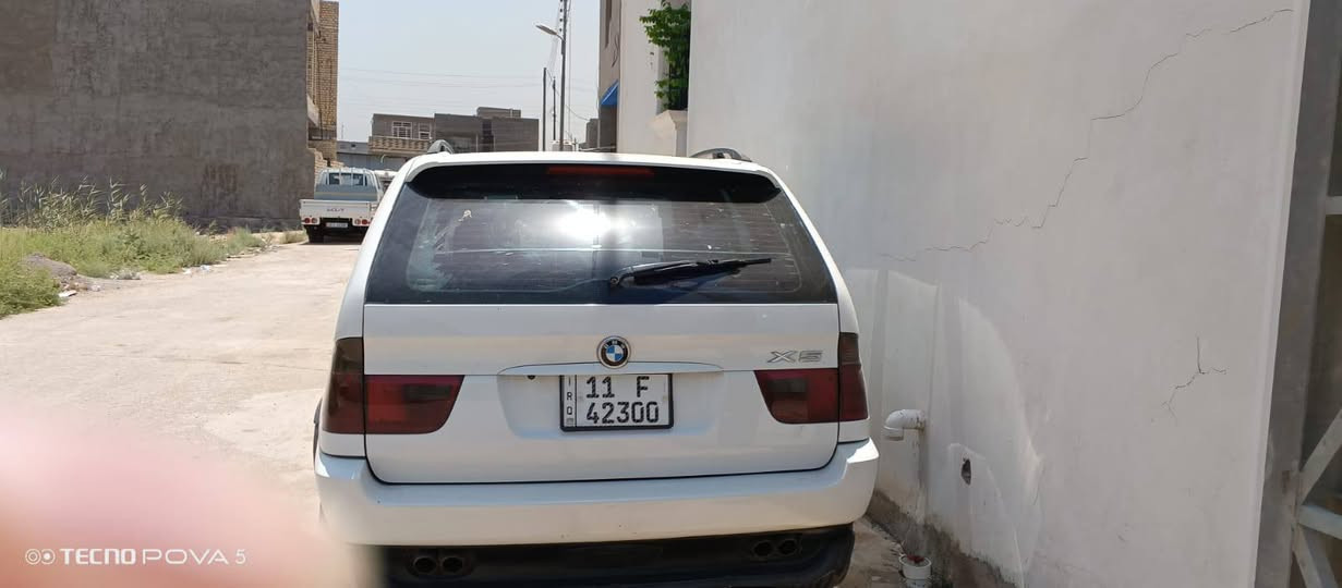 السلام عليكم X5BMWحجم 744رقم بغداد انكليزي محرك جيد جدا كير بي ضعف تبريد شغال سياره جاهزه بس الكير تعبان اليع بدون مراوس سعر 90وبي مجال /مكاني الدورة/ ***********

