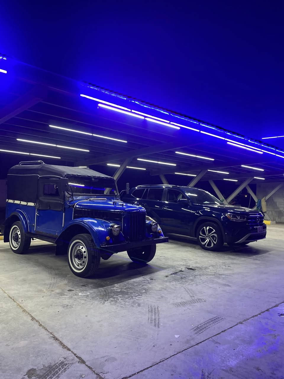 السلام عليكم زوبه حضيرة للبيع تحويره كامله دسك امامي باور ستيرن السيارة جاهزه على اخر حبايه للستفسار /***********
