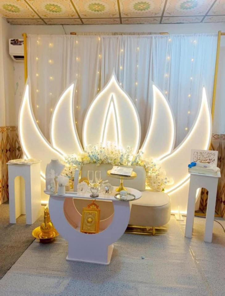 كوشات الماسه للمناسبات 
كلشي حسب طلبكم /كوشات عرس/كوشات مزدوج/كوشات حنه/كوشات خطوبه/ كوشات اعياد ميلاد/كلشي متوفر وموديلات حديثه/سيارات زفه موديل حديث/كامرات للإيجار/عنوان القائم الكرابله شارع الجوه مقابل الديوان /***********
