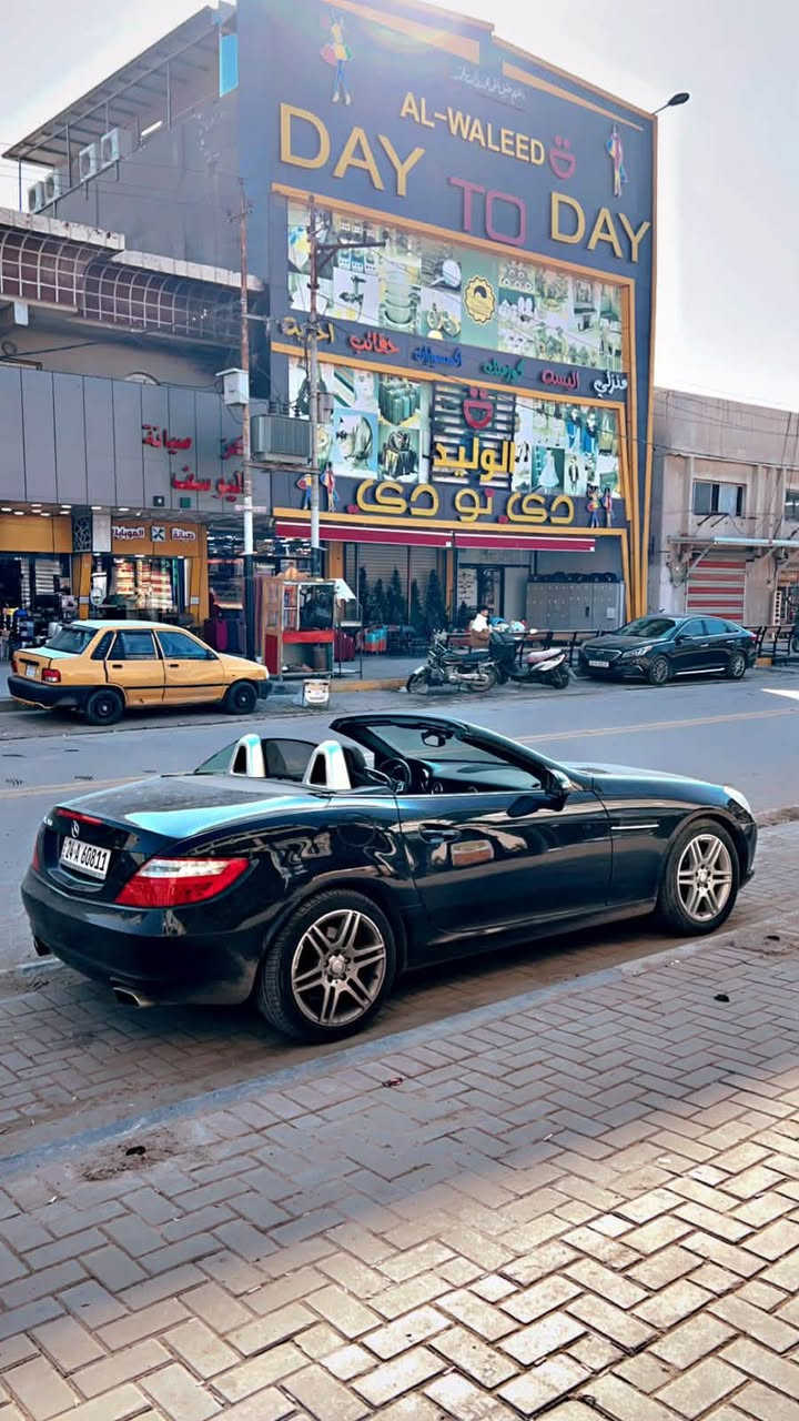 من النوادر بالعراق للبيع او مراوس
Slk180
مرسيدس  2013
فقط شبر صبغ بالدعاميه الاماميه 
ماشيه ٥٣،٠٠٠
بدون نقص نضيفة جداً
بانوراما + كشف 
شاشه 
ماوس
جلد
زنون
تحكمات ستيرن
كشف كهربائي
مكاني الحارثيه / اليرموك 
***********
