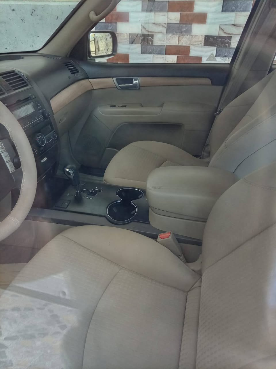 سلام عليكم
مهافي موديل 2015 
سياره نص فول مقفوله كفاله عامه
سبير ما نازل 
ماشيه 72٫400
بغداد بلديات
***********
