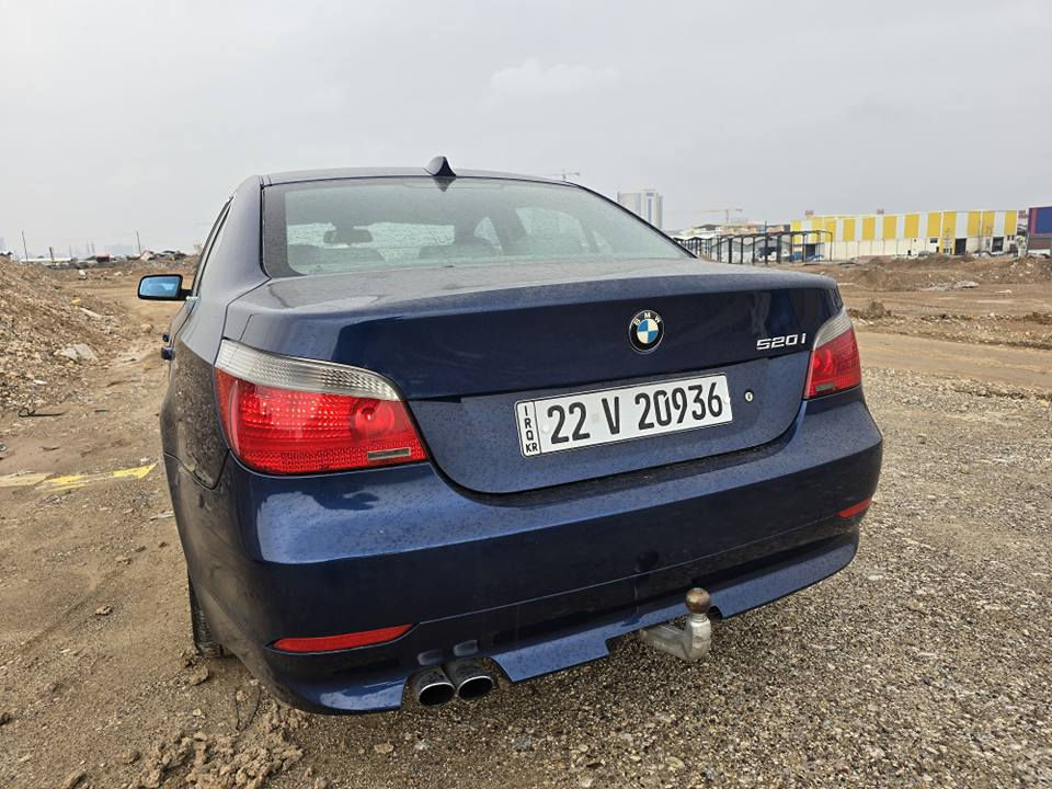 Bmw e60 520i 2003
بی ام دەبڵیوو مۆدێل ٢٠٠٣  مەکینە ٢٠ ی شەش پستۆن رەنگ نیلی فول مواسەفات تەنها سلاید نیە .. ناو رەساسی کوشین کارەبایی و جلد و هیتەر  ، لایت زینۆن بیلادی لەگەل سوکان دەسورێت ، ئاوێنە دژە فول ، تەبرید مەرکەزی ، تەلەفۆن ، دژە خلیسک ، دەعامی m sport ، زۆر مواسەفاتی تریش ، ئەم سەیارەیە رەقەم ئەوروپی بوو تازە رەقم کراوە زۆر خاوێن ماوەتەوە ، رەقەم فەحس هەزە هەمووی تازەیە ، قالبی زۆر تەنک و جوانە گێر و مەکینە نەکراوەتەوە و تەقە و رەقە هەمووی بەشەرت ، ٤ تایەی تازە لە ژێرە ، ٤ پارچە سبوغ بێ ناوگرتن ٣٠٩ هەزار رۆیشتیە نرخی ١١٩ وەرەقە و کەمێک مەجال .....ژمارەی مۆبایل *********** أربيل, العراق
