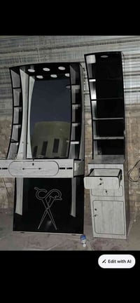 ميز مرايا وفاترينا  للبيع  سعرهم ٢٥٠  رقمي  07800801701