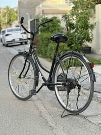 بايسكل للبيع بطه بناتي موديل 2018 نظيف بس جاملغ الي وره بي ضربه خفيفه ...