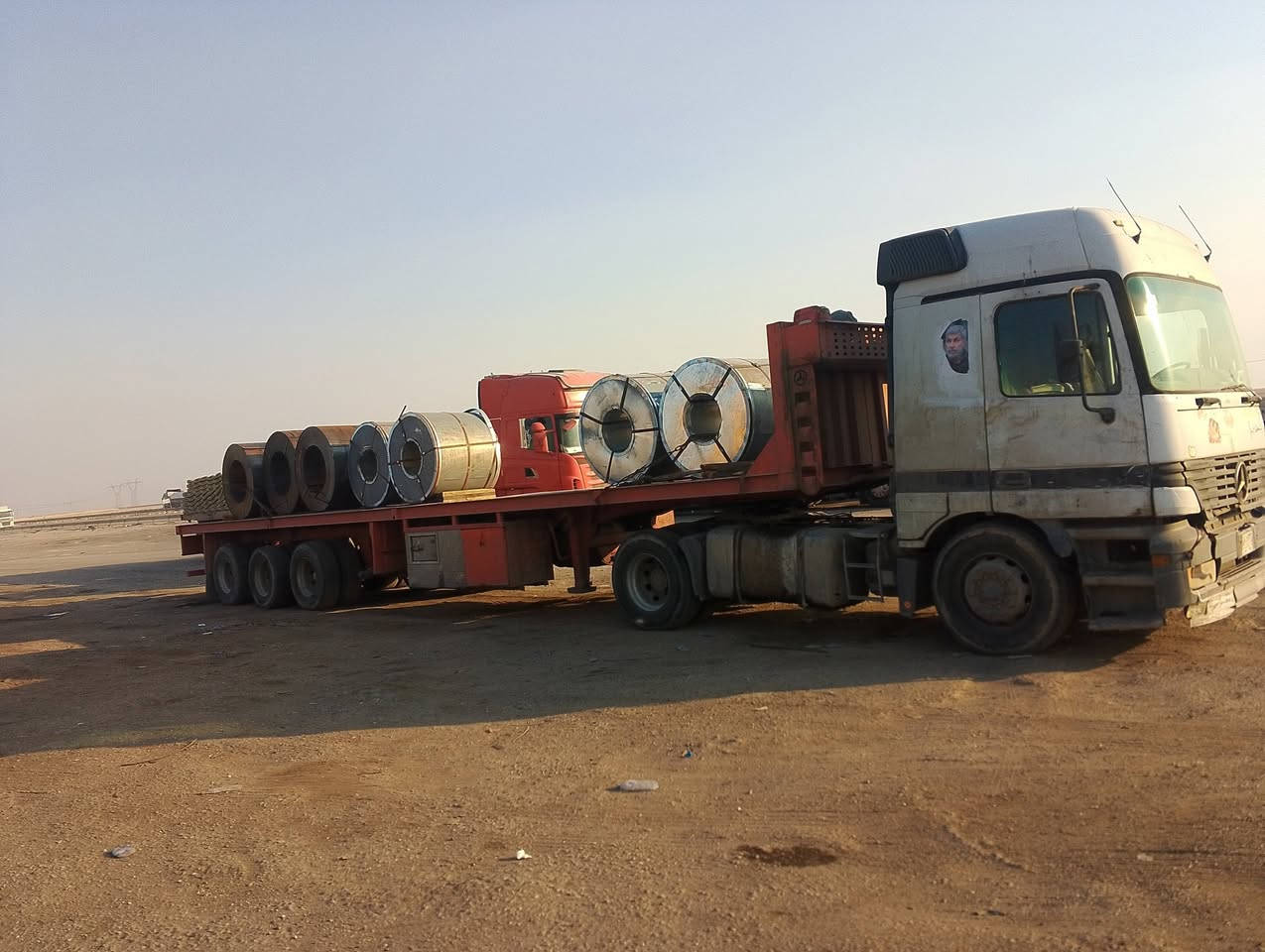 سلام عليكم عربان للبيع حداديه شاصي 16 دناكير 14 شريط ادوات طول 13 60مكان ابو غريب ***********
