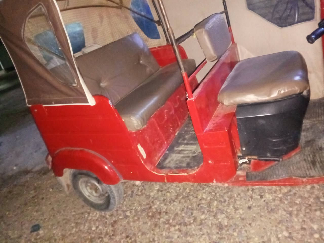 السلام عليكم ورحمه تكتك رقم وسنويه 18 تكتك خير من الله مابيه معجون مرشوشه جماليه سعر 4800 بيه مجال مكاني بغداد الغزاليه ***********
