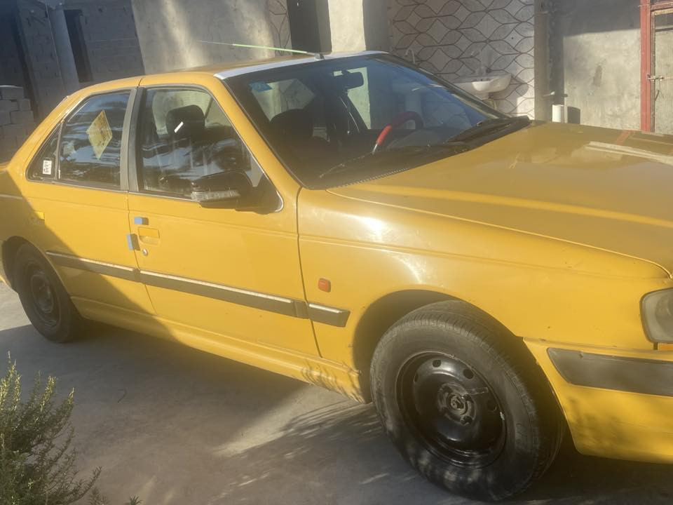 سلام عليكم بيجو بارص موديل 15 كير ومحرك مكفولات لاتنقيص ولا تبخير مصفره هيئه وغرامات رقم بغداد السعر 43 وبيها مجال المكان بابل مشروع المسيب ***********
