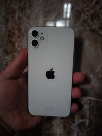 آيفون ١١ • ١٢٨ • بطارية ١٠٠